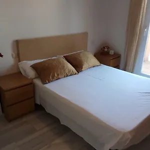 https://precioso-atico-en-torre-de-benagalbon-a-20-metros-del-mar.es-andalucia.com