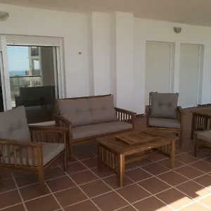 https://apartamento-cercano-a-la-playa-con-gran-terraza.es-andalucia.com